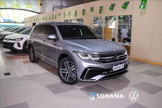 VOLKSWAGEN TIGUAN 2.0 300 TSI GASOLINA ALLSPACE R-LINE AUTOMÁTICO
